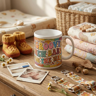 Groovy Nieuwe Baby Op Komst Retro Zonneschijn Koffiemok