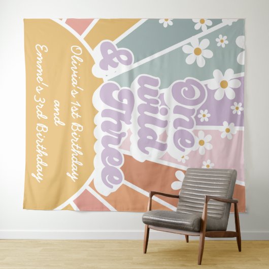 Groovy One Wild Three Retro Sunshine Regenboog Mad Wandkleed (In Situ (horizontaal))