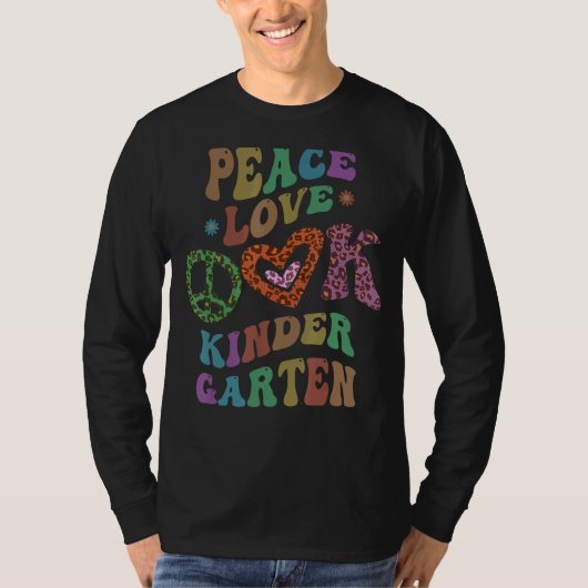 Groovy PEACE LOVE KINDERGARTEN Leopard Print Kinde T-shirt (Voorkant)