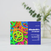 Groovy Peace Signs Rainbow Pattern Verjaardag Uitn Briefkaart (Staand voorkant)