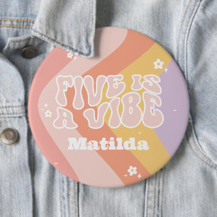 Groovy Rainbow 5 is een Vibe 60's retro daisy cool Ronde Button 6,0 Cm