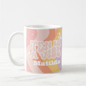 Groovy Rainbow Ten is een Vibe 60's retro daisy co Koffiemok (Links)