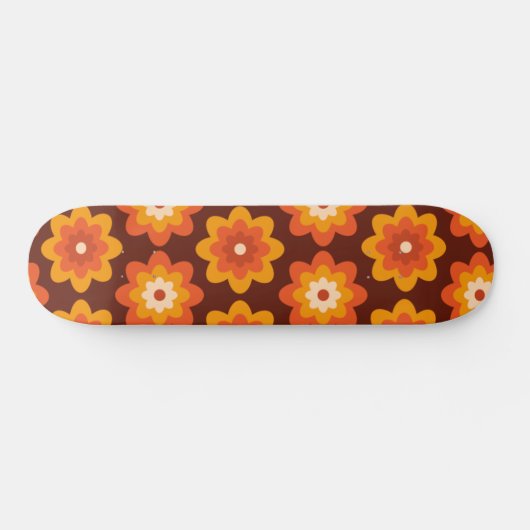 Groovy Retro 70s Boho Hippie Oranje Bloempatroon Persoonlijk Skateboard (Horizontaal)