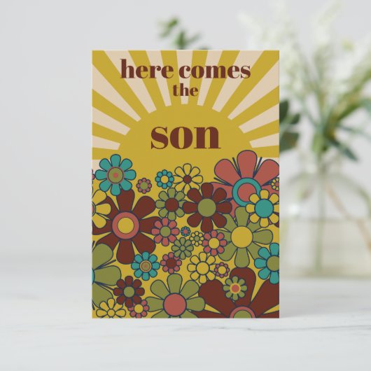 Groovy Retro 70s Hier komt het Son Baby shower Kaart (Staand voorkant)