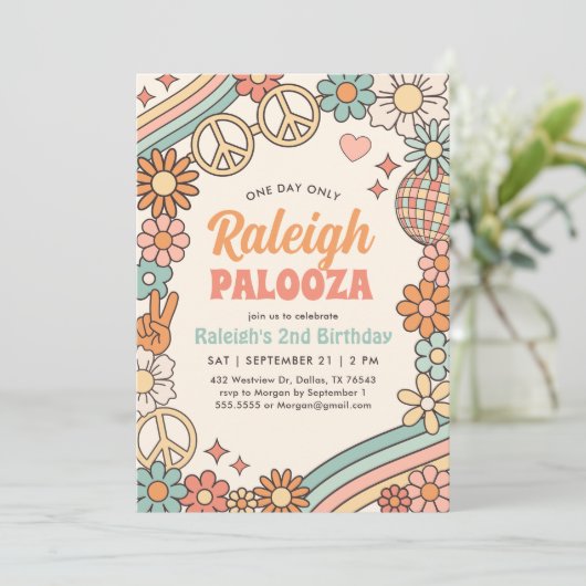 Groovy Retro 70s Rainbow Birthday uitnodiging (Staand voorkant)