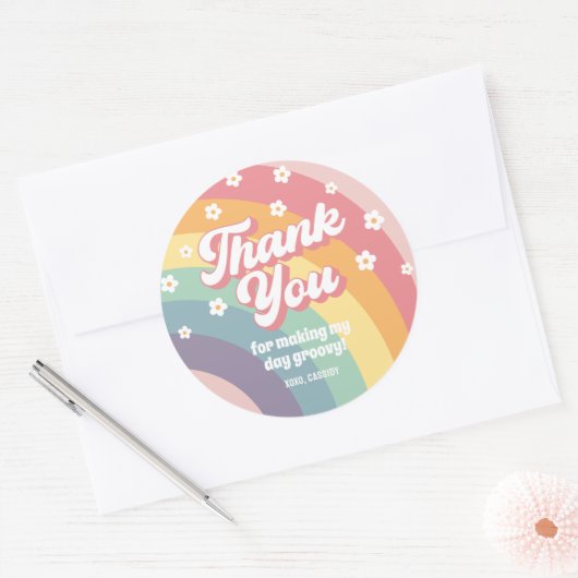 Groovy Retro 70s Rainbow Daisy Verjaardag Ronde Sticker (Envelop)