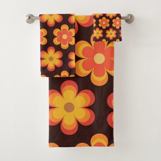 Groovy Retro 70s Sinaasappel en gele bloemen Bad Handdoek (Insitu)