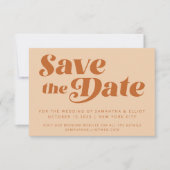 Groovy Retro 70s Typografie Rainbow Pattern Brown Save The Date (Voorkant)