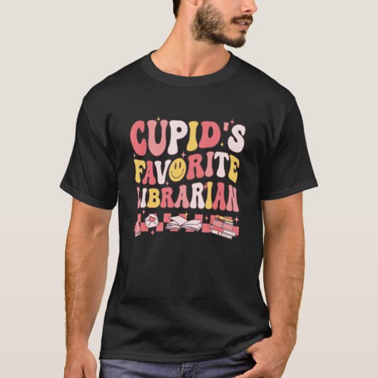 Groovy Retro Cupids Favorite Librarian Valentine's T-shirt (Voorkant)