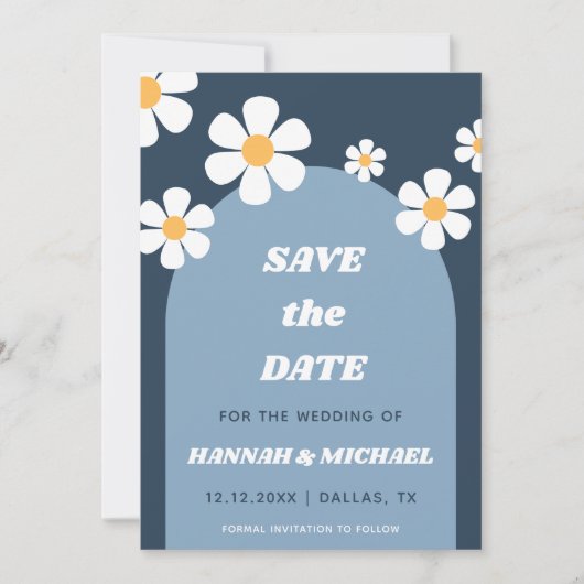 Groovy Retro Dusty Blue Boho Arch & Daisy Pattern Save The Date (Voorkant)