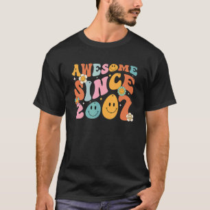 Groovy Retro Geweldige sinds 2007 15 jaar oud T-shirt
