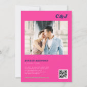 Groovy Retro Hot Roze Ampersand QR Code Bruiloft Kaart (Achterkant)