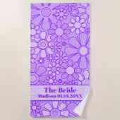 Groovy Retro Lavender Floral Pattern for the Bride Strandlaken (Voorkant)