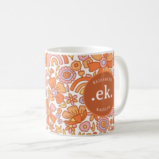 Groovy retro monogram Sinaasappel Koffiemok (Voorkant rechts)