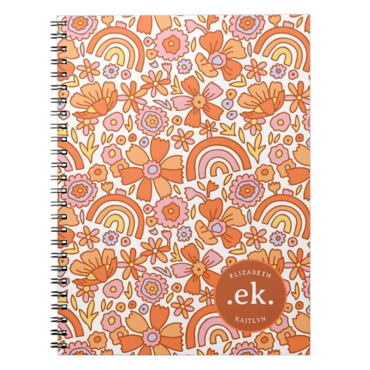 Groovy Retro Oranje Bloemen Monogram Notitieboek (Voorkant)