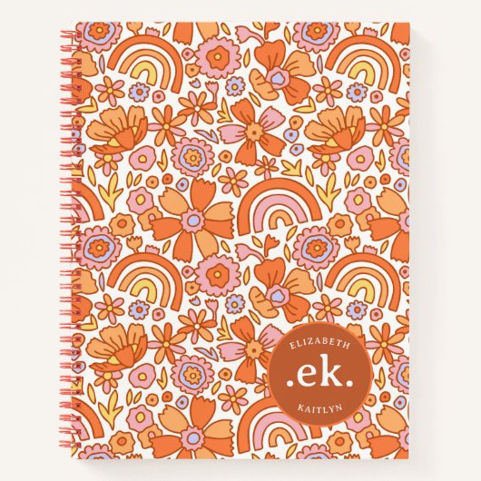 Groovy Retro Oranje Bloemen Monogram Notitieboek (Voorkant)
