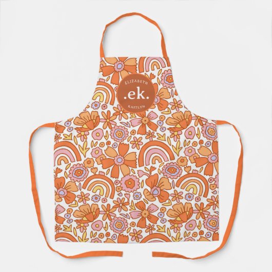 Groovy Retro Oranje Bloemen Monogram Schort (Voorkant)