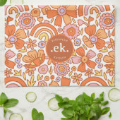 Groovy Retro Oranje Bloemen Monogram Theedoek (Gevouwen)