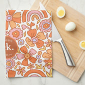Groovy Retro Oranje Bloemen Monogram Theedoek (Quarter Fold)