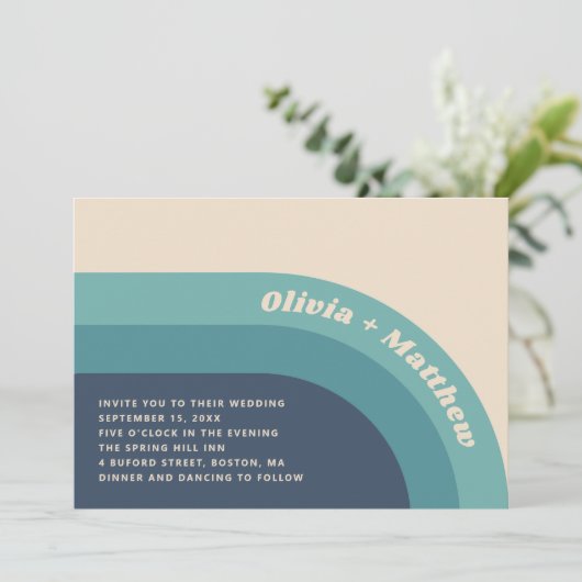 Groovy retro  regenboog 70s bruiloft + QR code Kaart (Staand voorkant)