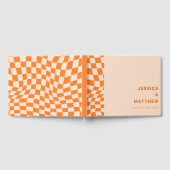 Groovy Retro Sinaasappel Abstracte Check Bruiloft  Gastenboek (Volledig)
