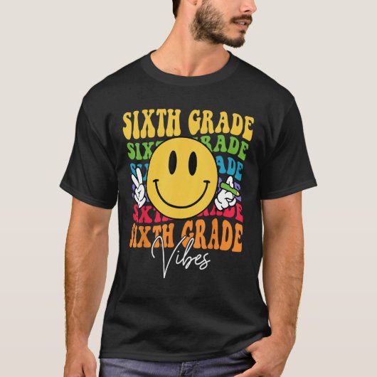 Groovy Retro Sixth Grade Vibes Face Teachers Back T-shirt (Voorkant)