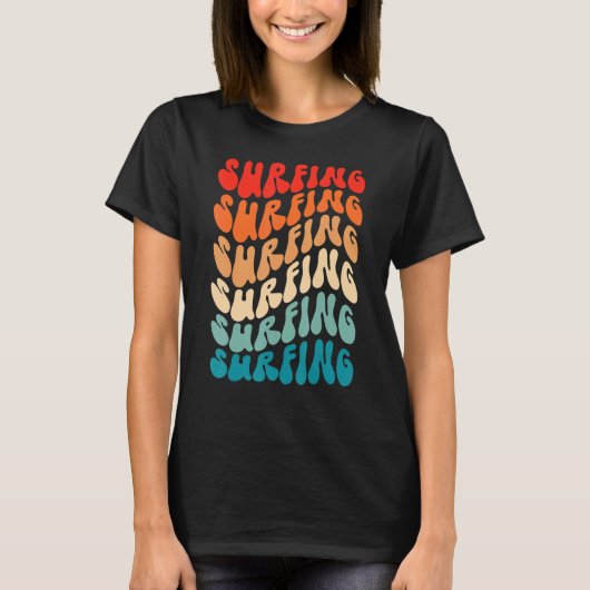 Groovy Retro Surfing Girl Retro 70s Hippie Boho Vi T-shirt (Voorkant)