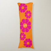 Groovy Roze Daisy met Aangepast Sinaasappel Monogr Lichaamskussen