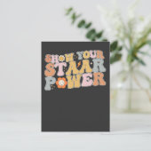 Groovy Show Uw STAAR Power Test Day Uitnodiging Briefkaart (Staand voorkant)