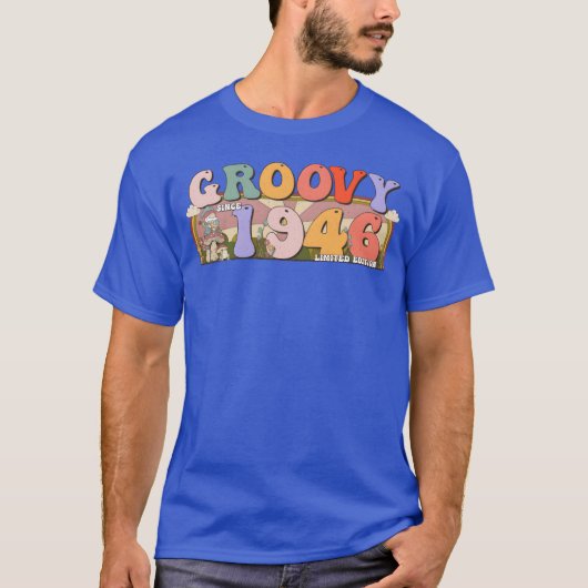 Groovy Since 19 Retro Hippie 77th Birthday girl T-shirt (Voorkant)