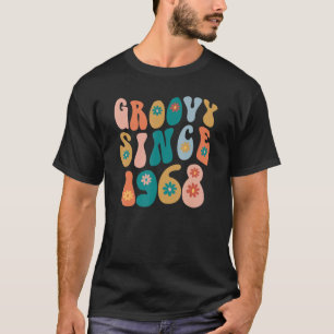 Groovy sinds 1968 54th Birthday Hippie Style 54 Ye T-shirt