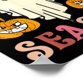 Groovy Spooky Seizoen Leuke Ghost Holding Pompoen  Poster (Hoek)