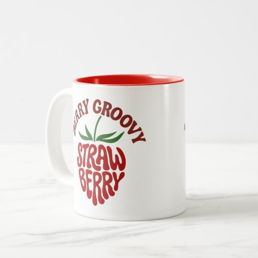 Groovy Strawberry Retro 70s Vibes Tweekleurige Koffiemok (Voorkant links)