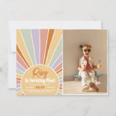 Groovy Sunshine Boho Daisy Rainbow Foto Birthday Kaart (Voorkant)