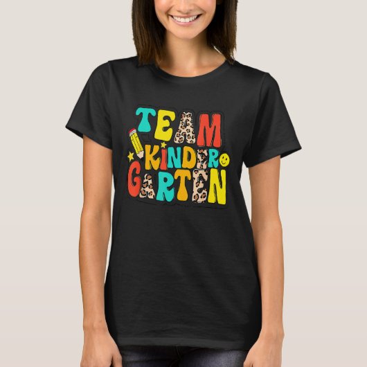 Groovy Team Kleuterschool Leopard Terug naar Schoo T-shirt (Voorkant)