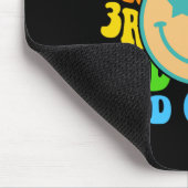 Groovy Third Grade Vibes Gezicht Retro Leraren Byc Muismat (Hoek)