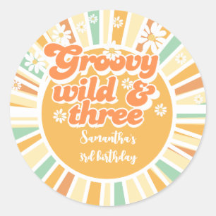 Groovy wild en drie retro zon kinderen verjaardag ronde sticker