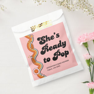 Groovy Ze is er klaar voor om Retro Stofrozen Roze Bedankzakje