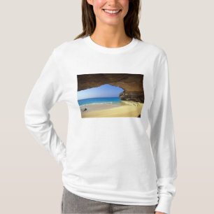 Grot bij French Bay, San Salvador-eiland, T-shirt