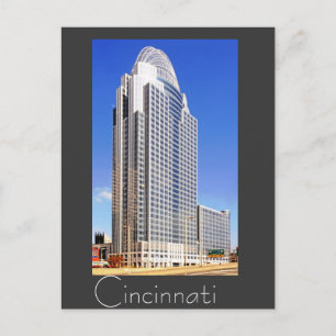 Grote Amerikaanse toren in de koningin City Briefkaart