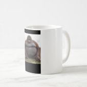 Grote appel zit neer koffiemok (Voorkant rechts)