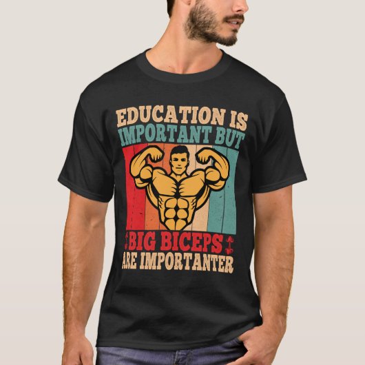 Grote biceps zijn belangrijke grappige sportschool t-shirt (Voorkant)