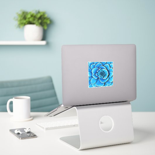 Grote Blauwe Camellia Bloesem Sticker (Laptop op bureau)