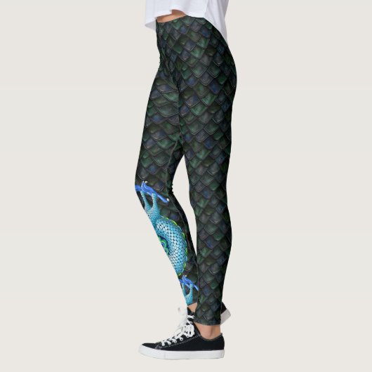 Grote blauwe draak op drakenschalen leggings (Links)
