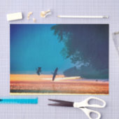 Grote blauwe haren vliegen naar blauw tissuepapier (Craft)