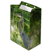 Grote blauwe haron in vijver - groen medium cadeauzakje (Achterkant Gekanteld)