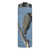 Grote Blauwe Heron op Boomledemaat Thermische Tumb Thermosbeker (Voorkant)