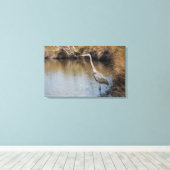 Grote Blauwe Heron Staande in Water Canvas Afdruk (Insitu (Houten vloer))