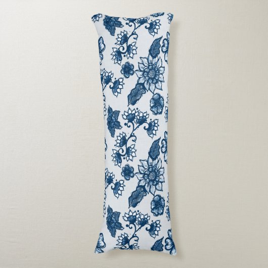Grote Boho Flowers Classic Blue Lichaamskussen (Voorkant Verticaal)