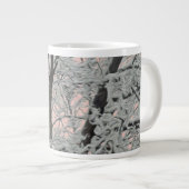 Grote boom in de sneeuw grote koffiekop (Voorkant rechts)